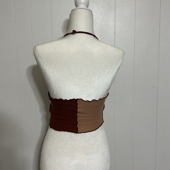 Cropped halter top - Picture 2 of 2